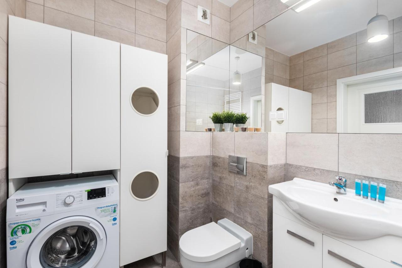 Rakowska 14A 1 Bedroom By Homeprime Varşova Dış mekan fotoğraf