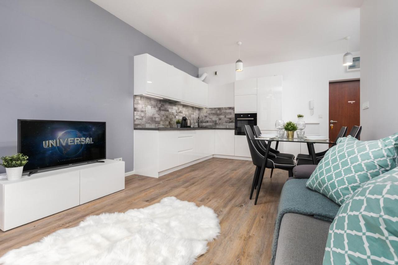 Rakowska 14A 1 Bedroom By Homeprime Varşova Dış mekan fotoğraf